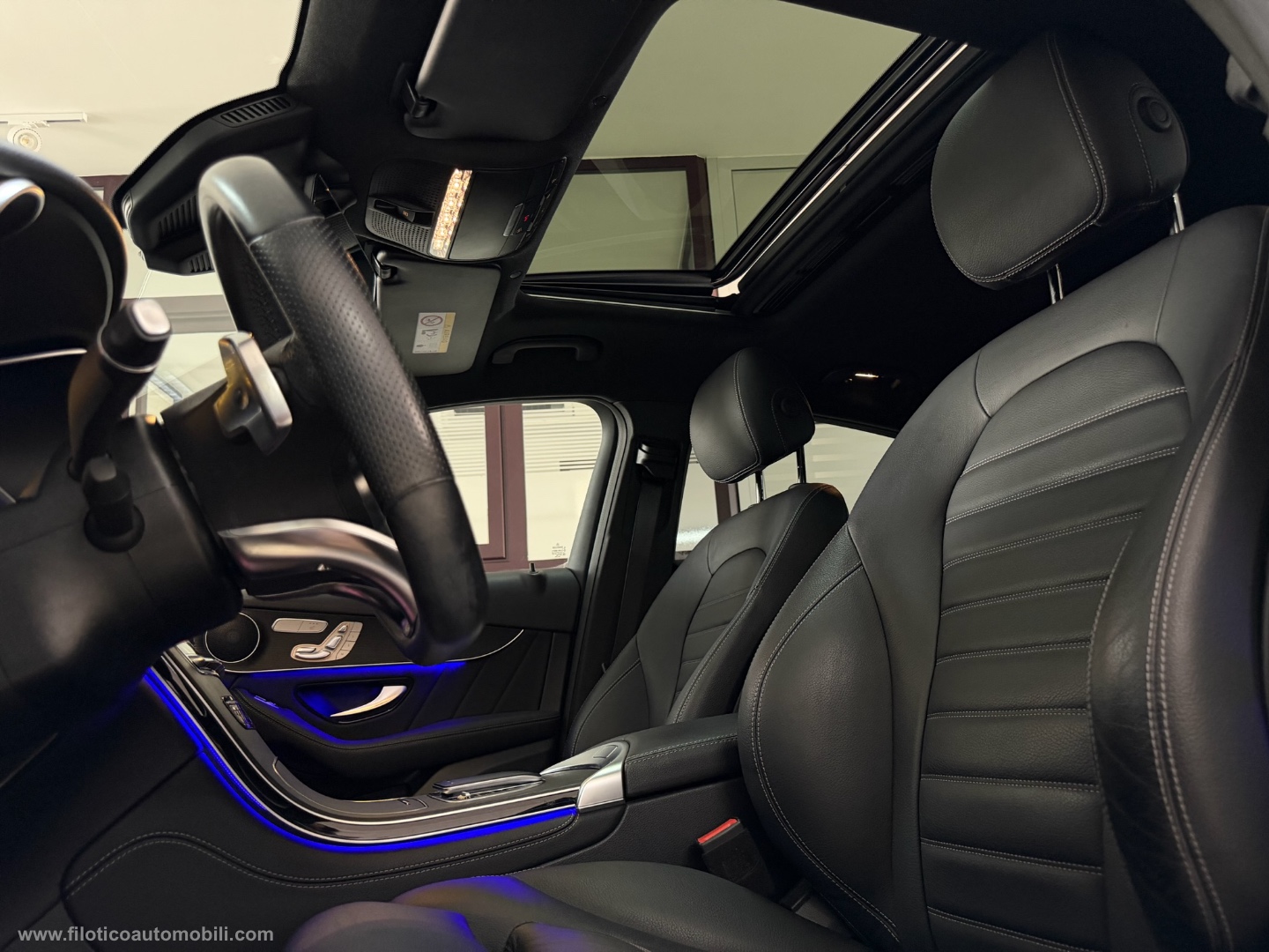 GLC 300 d 4Matic Coupé Premium Plus TETTO APRIBILE- GANCIO TRAINO - LUCI AMBIENT - immagine 26
