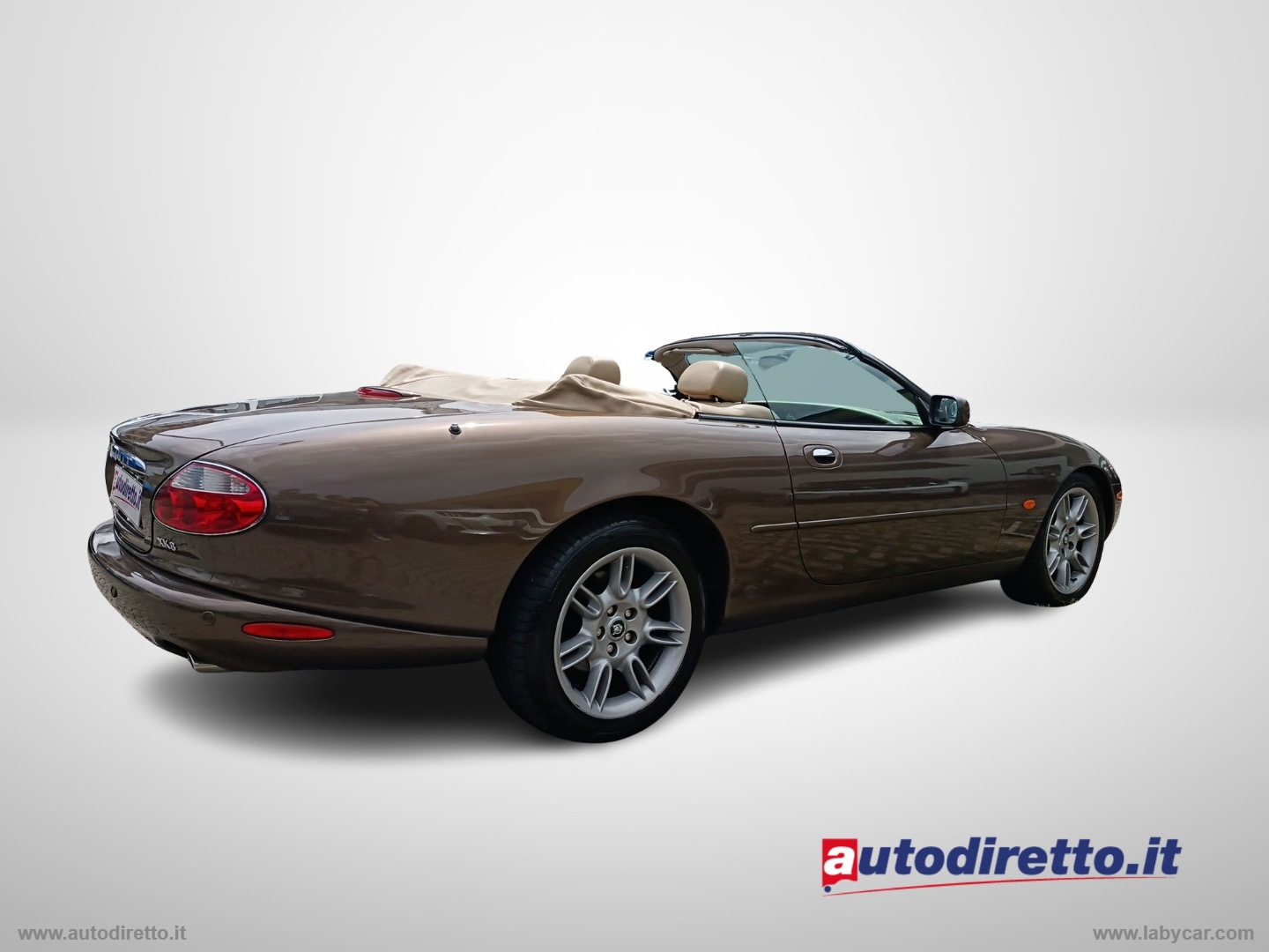 XK8 4.0 Convertibile - immagine 26