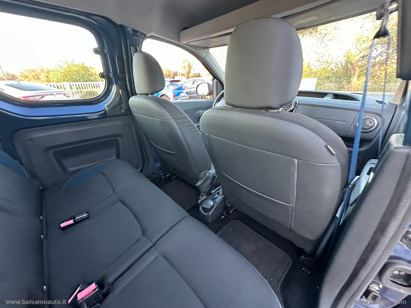 Dokker 1.5 dCi 8V 90 CV Lauréate - immagine 26