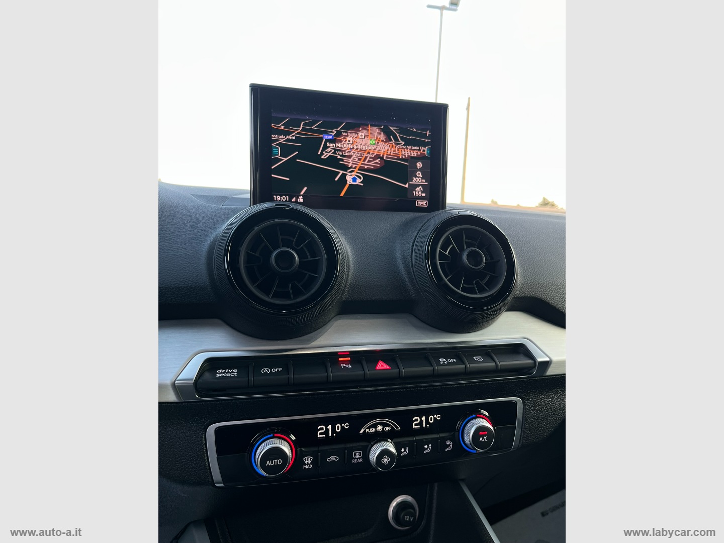 Q2 30 TDI S tronic Admired - immagine 26