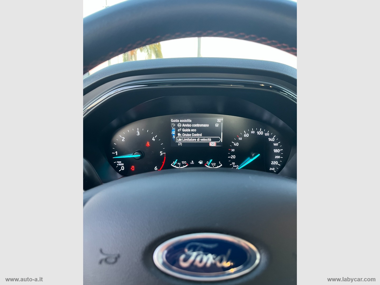 Focus 1.5 EcoBlue 120CV aut. SW ST-LINE - immagine 26