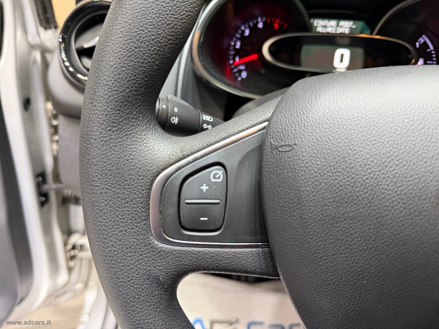Clio dCi 8V 75 CV S&S 5p. Energy Zen *NEOPATENTATI* - immagine 26