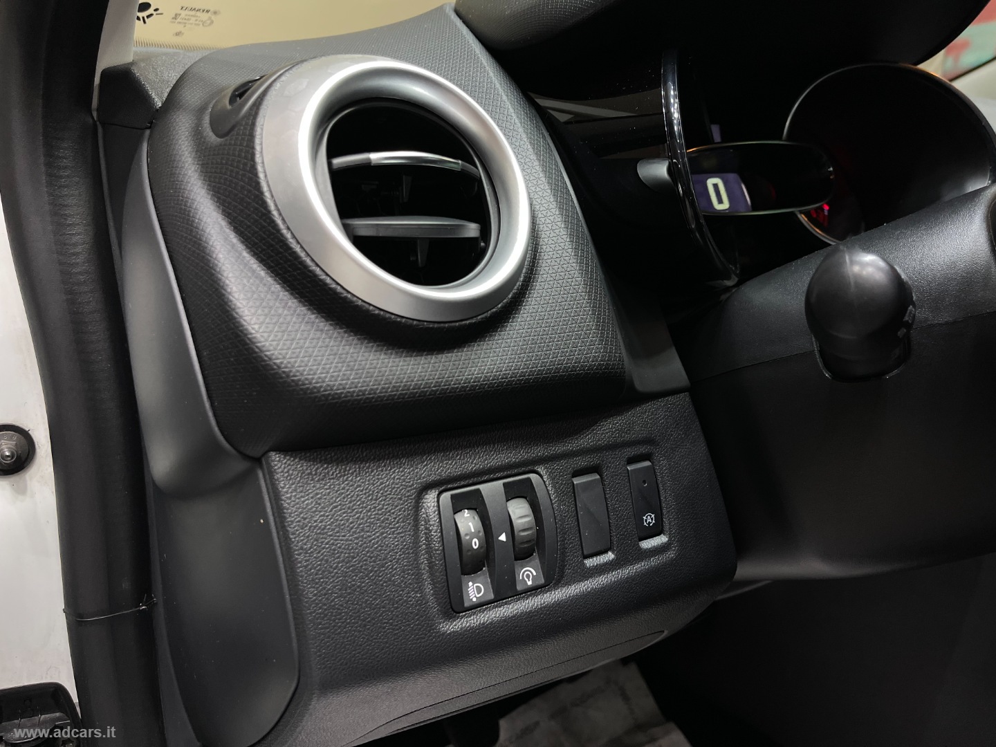 Clio dCi 8V 75 CV S&S 5p. Energy Duel *NEOPATENTATI*SENSORI*TELECAMERA* - immagine 26