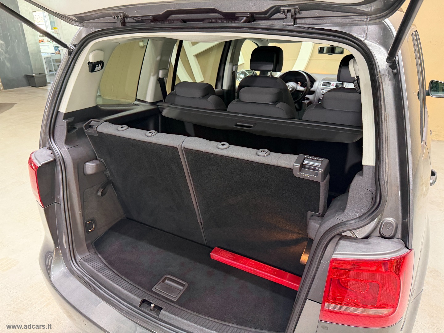 Touran Business 1.6 TDI Comfortline BMT *7 POSTI* - immagine 26