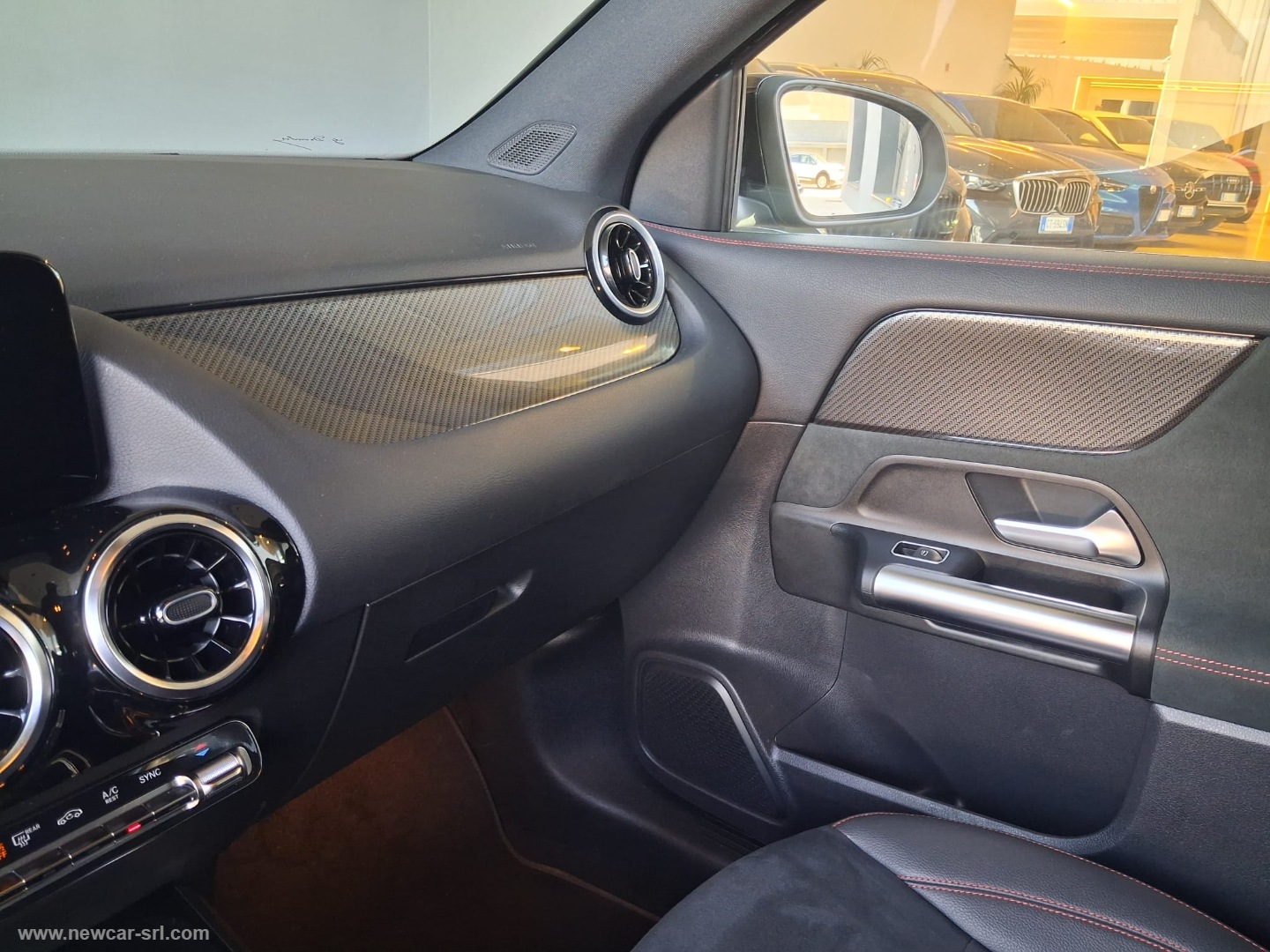 GLA 200 d Automatic Premium - immagine 26