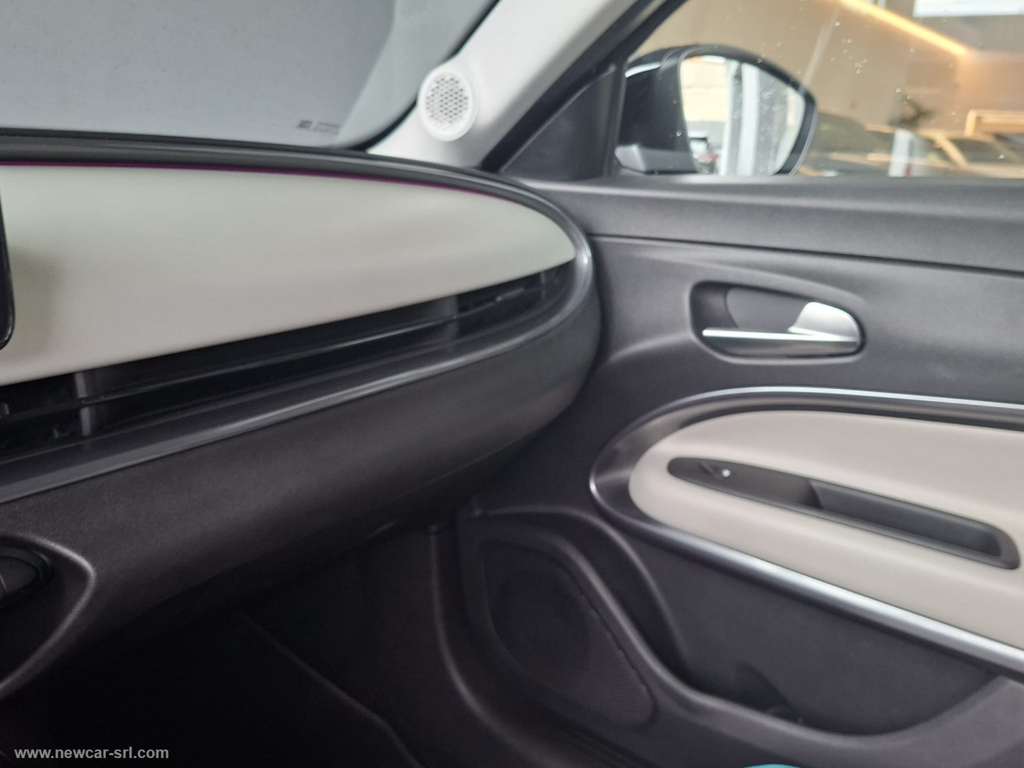 600 Hybrid 110 CV DCT MHEV Business - immagine 26