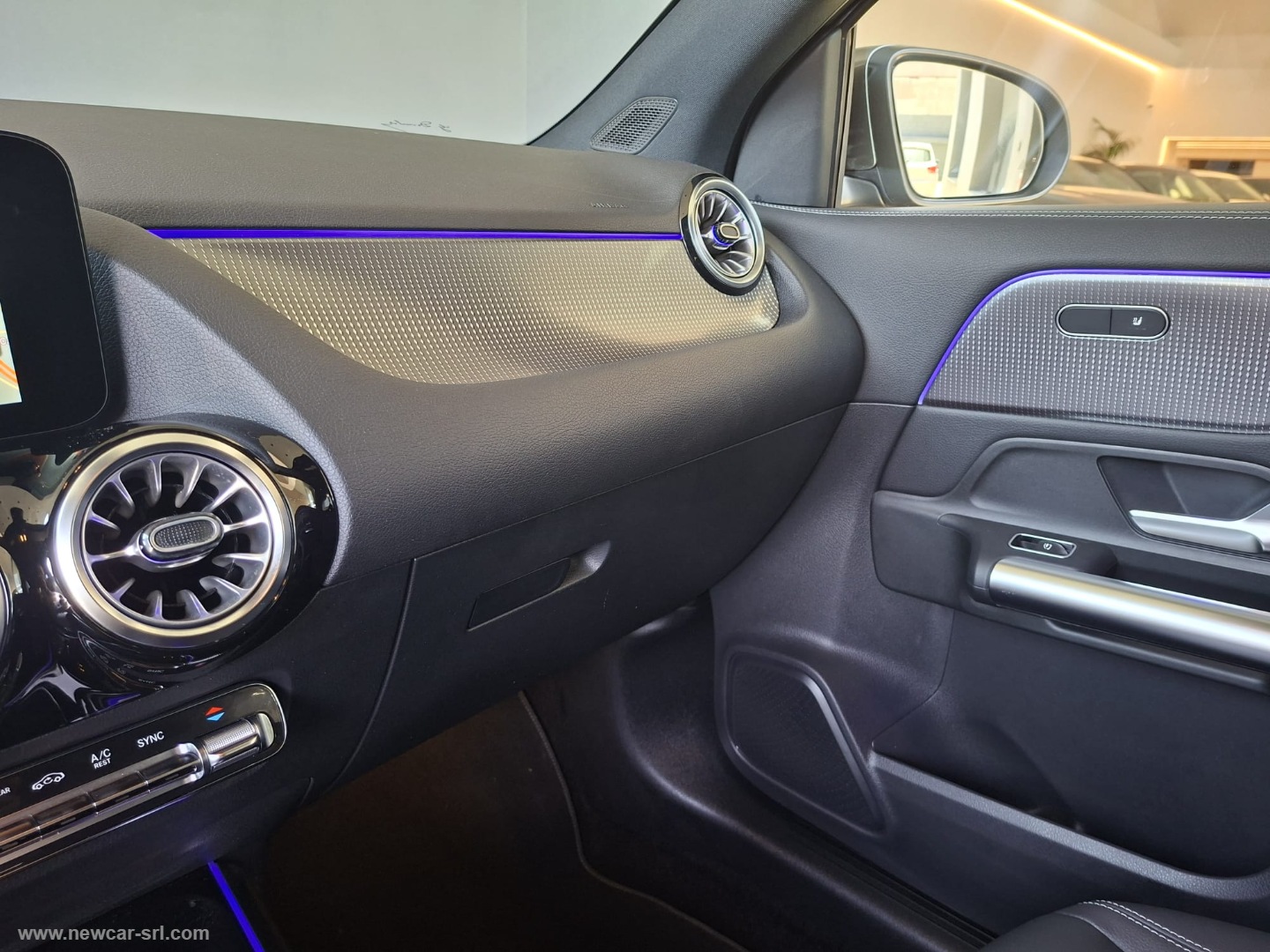GLA 180 d Automatic Sport Plus - immagine 26