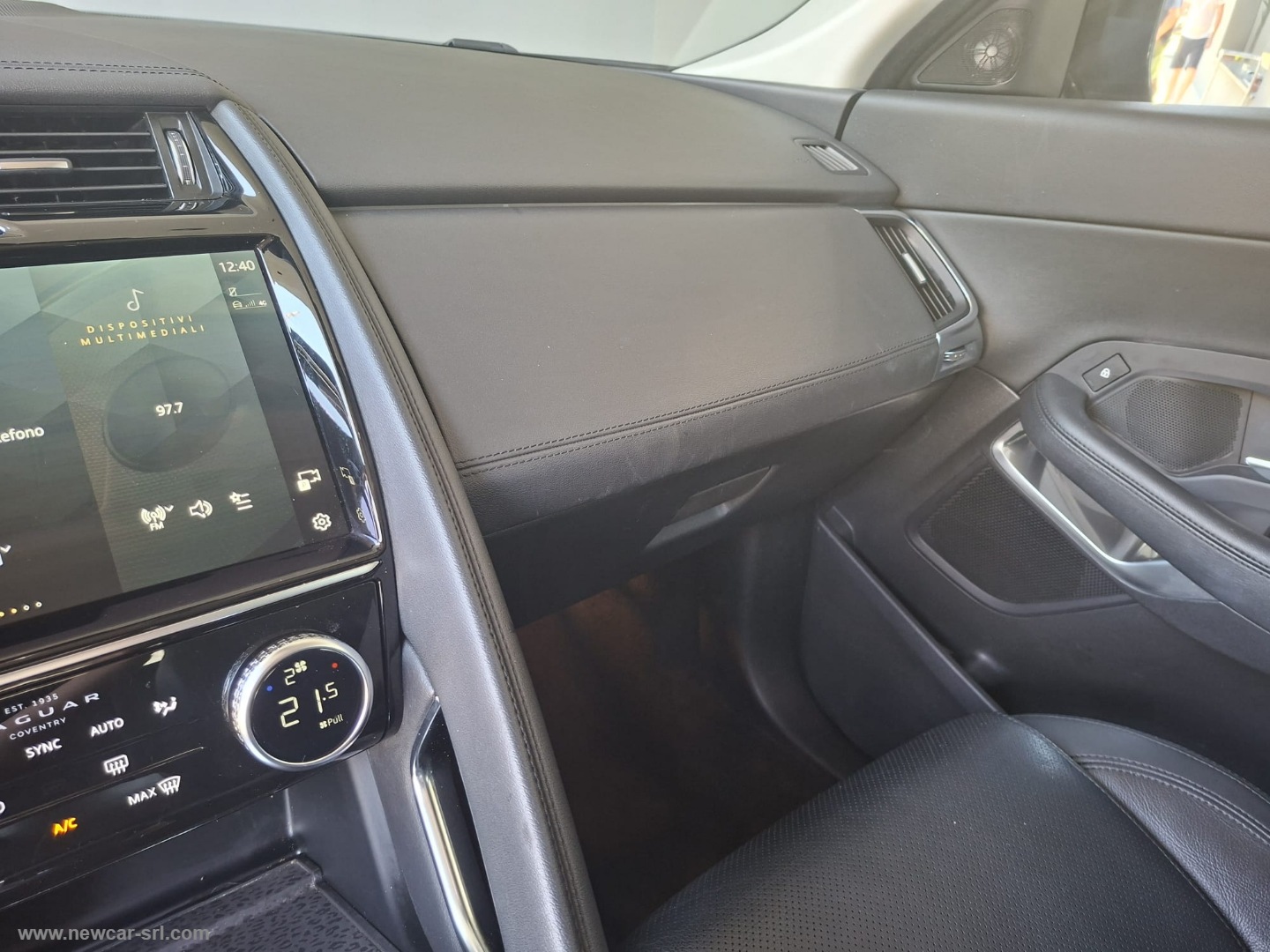 E-Pace 2.0D I4 163 CV AWD Auto - immagine 26