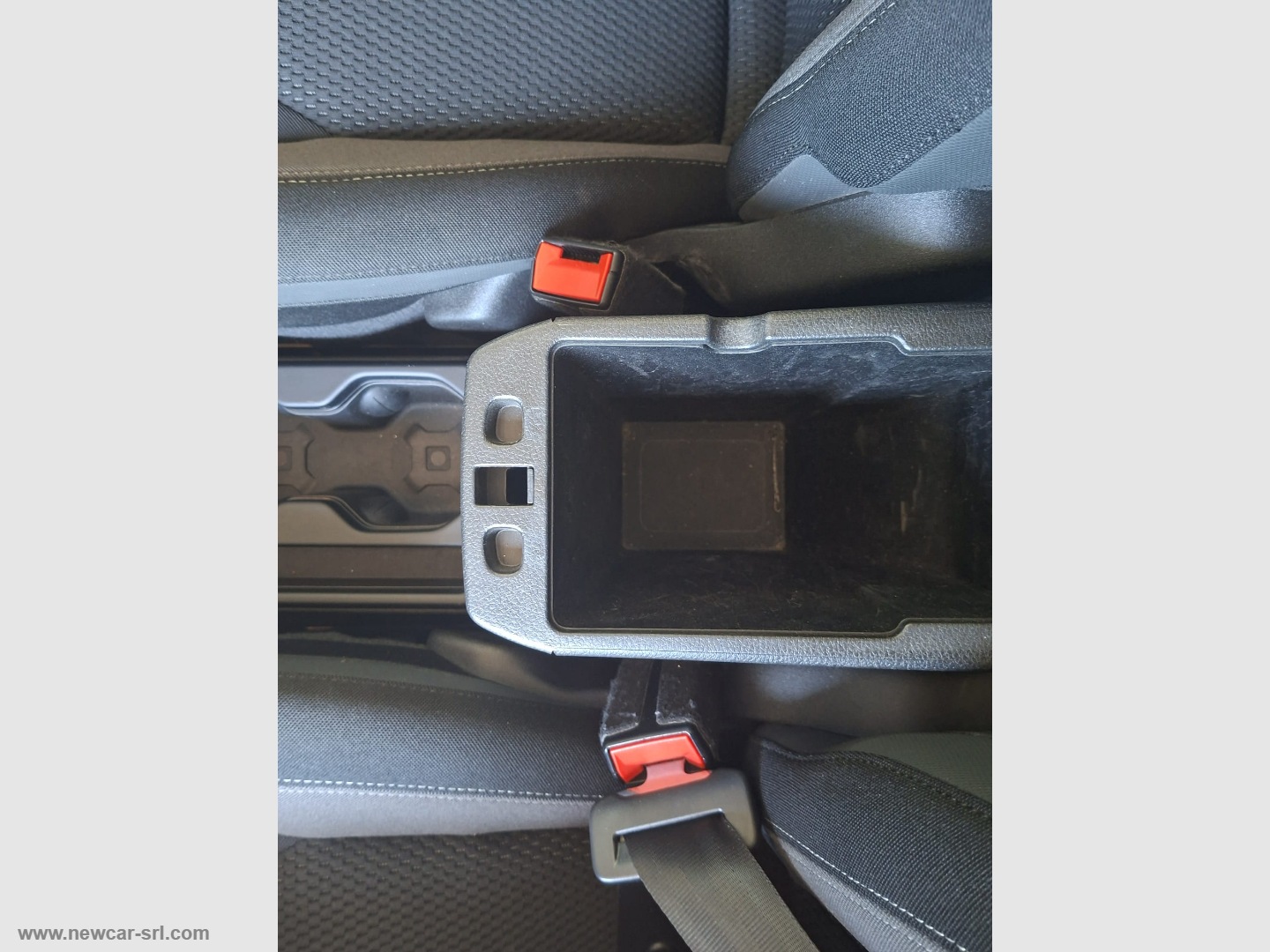 Renegade 1.6 Mjt 130CV Longitude - immagine 26