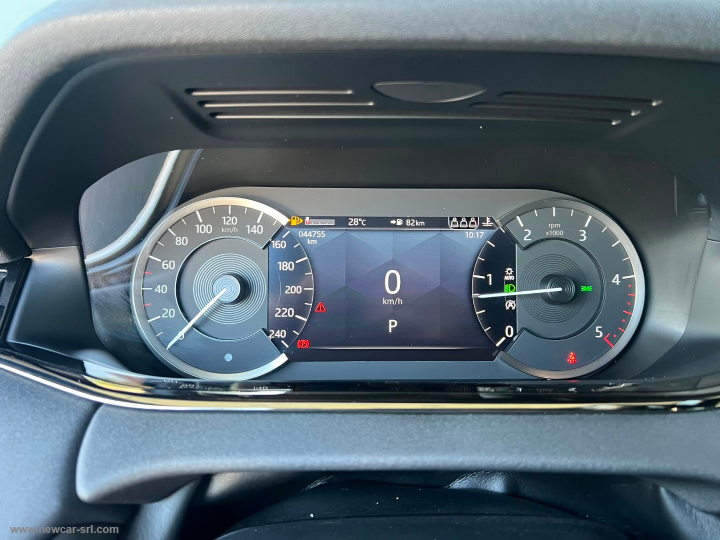 RR Evoque 2.0D I4 163 CV AWD Auto R-D.SE - immagine 26