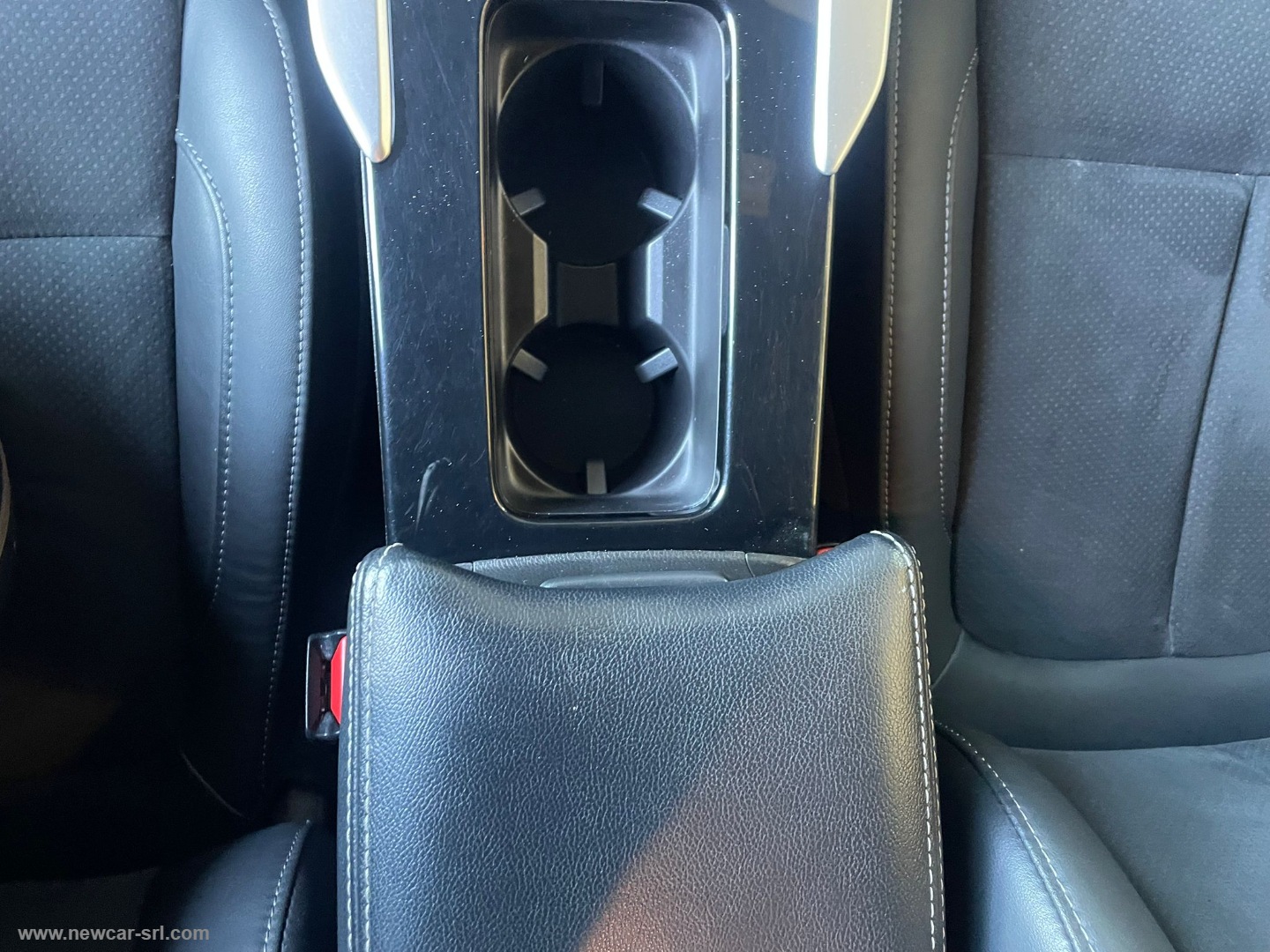 Eclipse Cross 2.4 4WD PHEV Instyle SDA - immagine 26