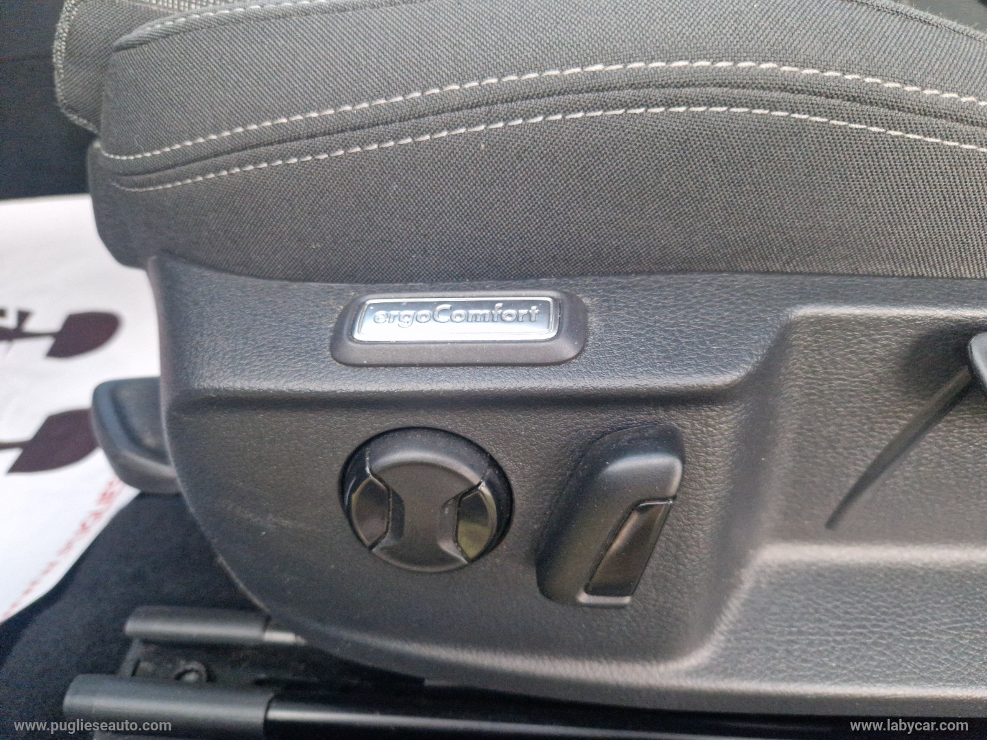 Passat Var. 2.0 TDI DSG Business TETTO - immagine 26