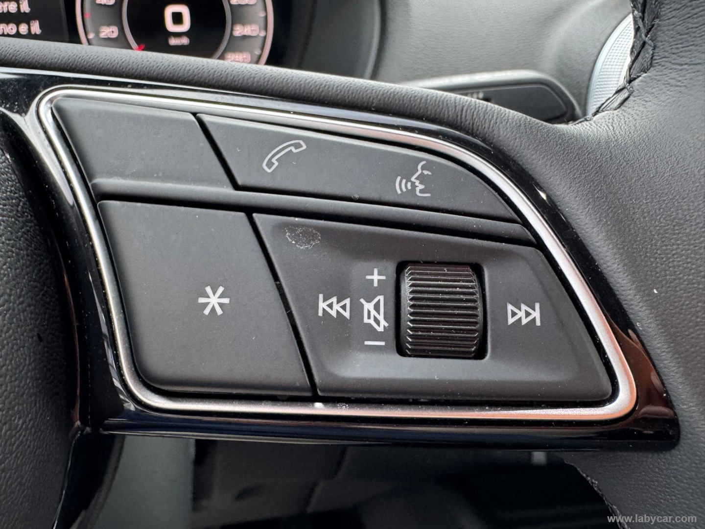 Q2 35 TDI S tronic S line Edition - immagine 26
