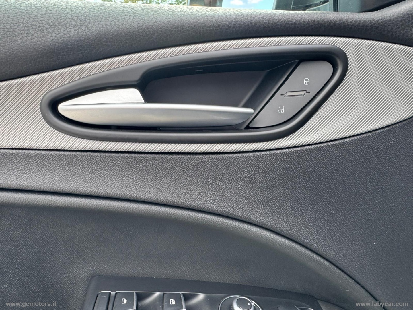 Alfa Romeo Stelvio Stelvio 2.2 T.d. 160CV AT8 RWD Sprint - Immagine 26