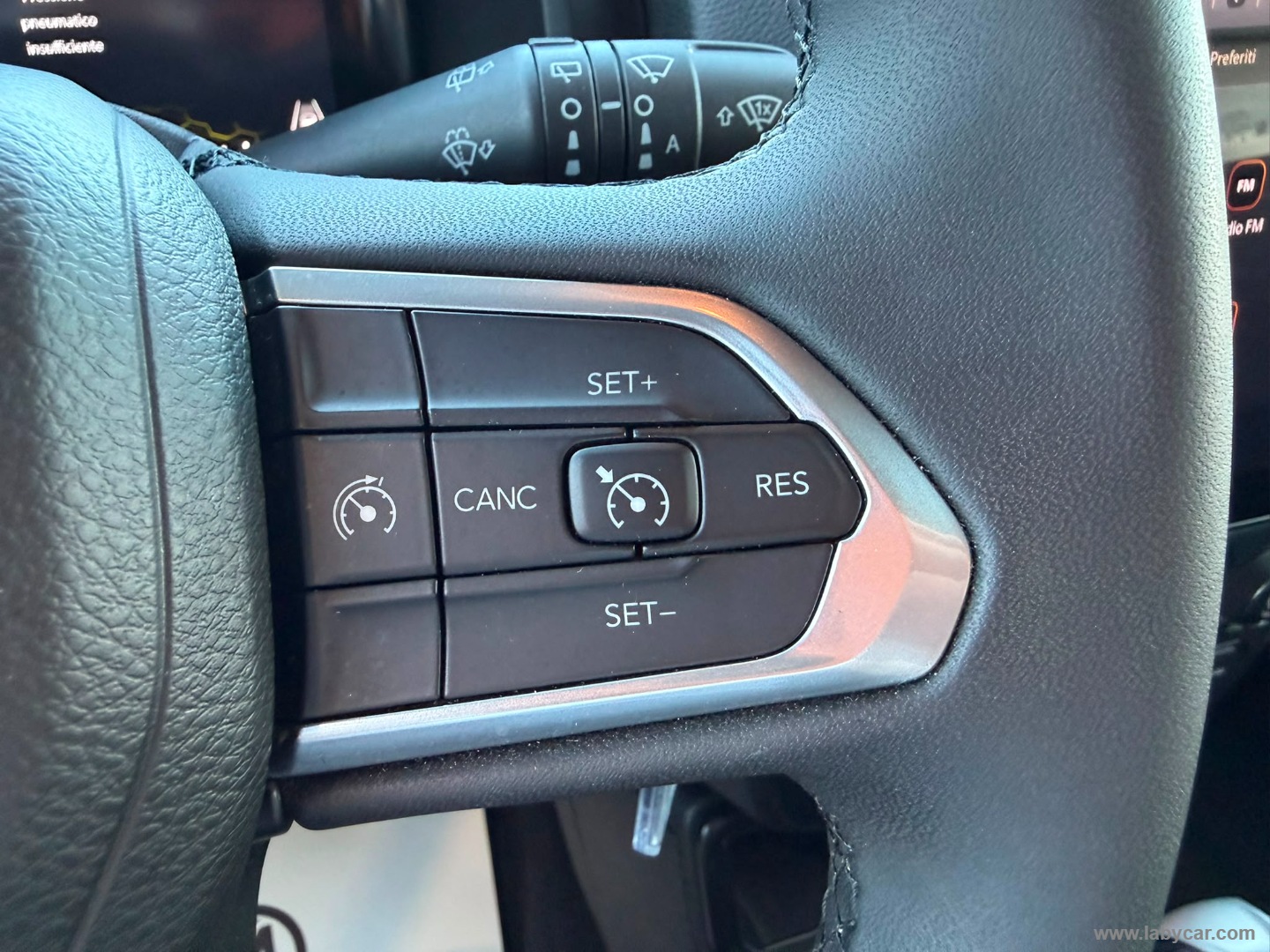 Jeep Renegade 1.5 T4 MHEV Altitude - Immagine 26