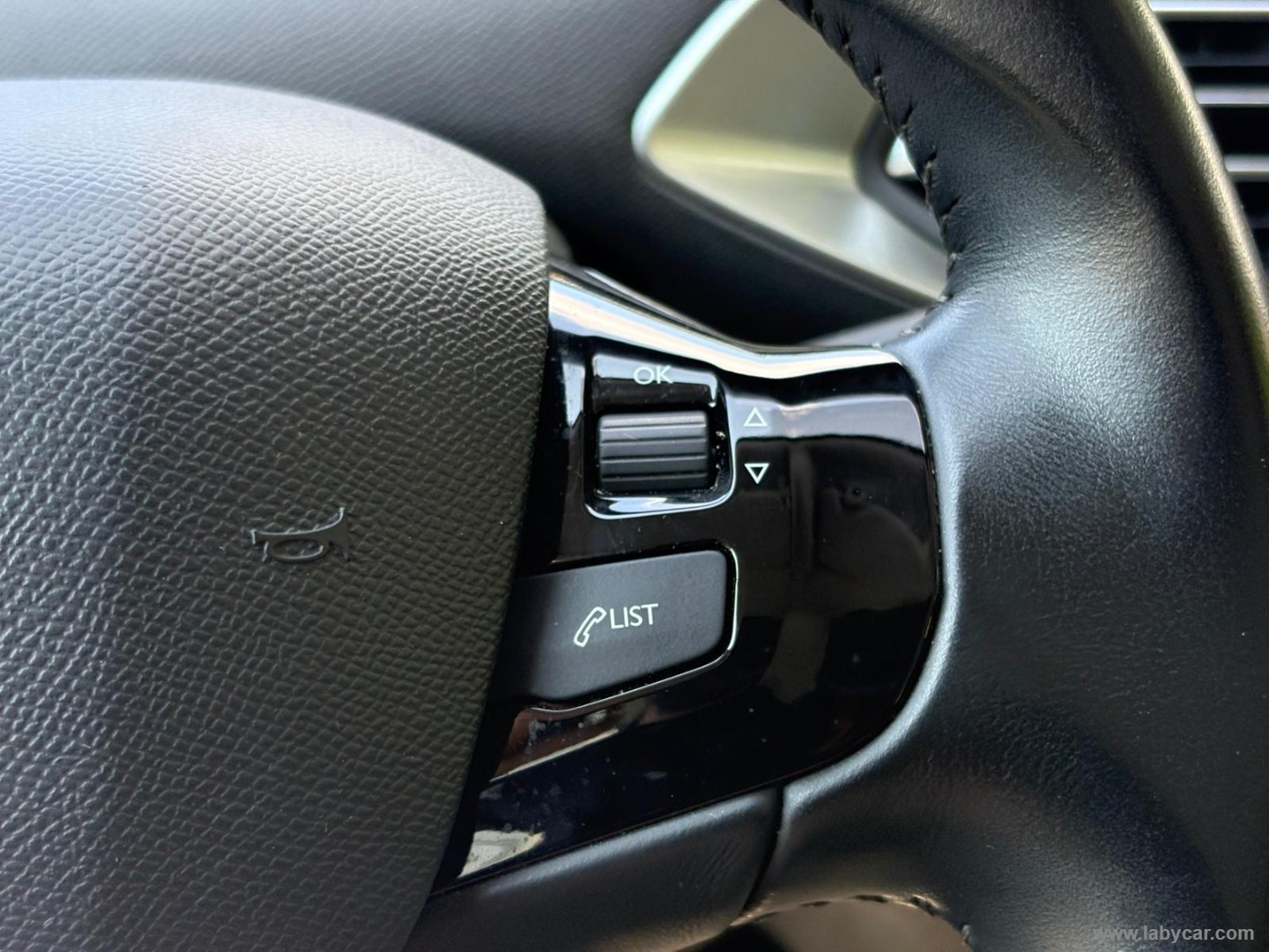Peugeot 308 BlueHDi 100 S&S Active - Immagine 26