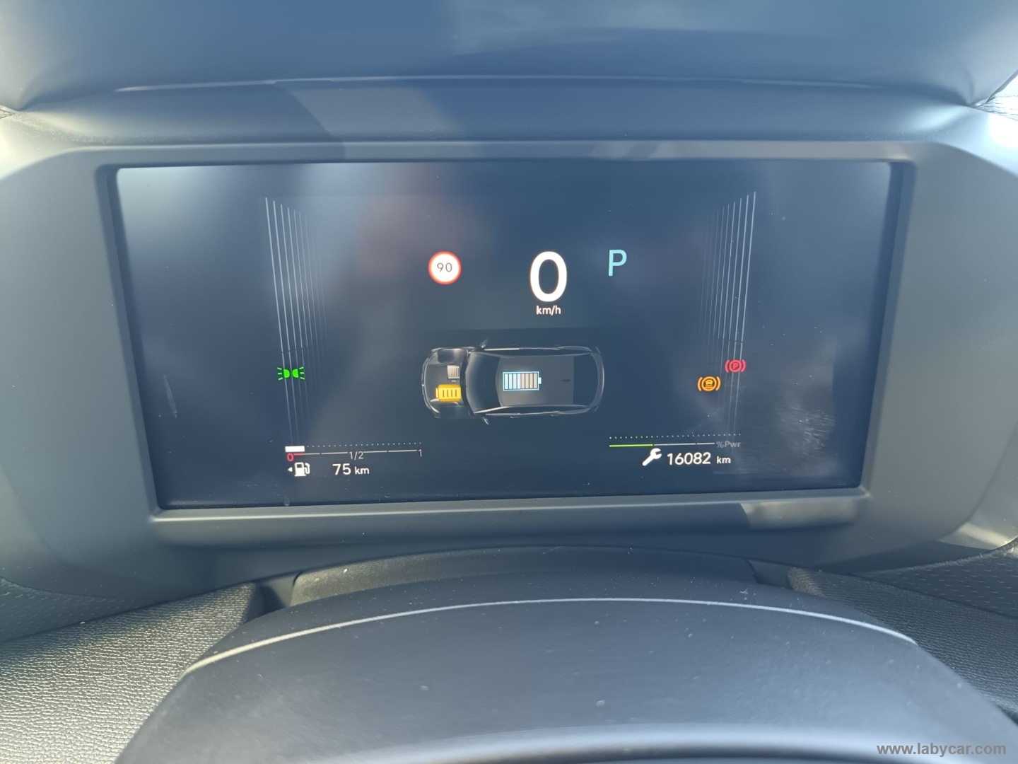 Citroën C4 Hybrid 145 e-DCS6 Plus - Immagine 26