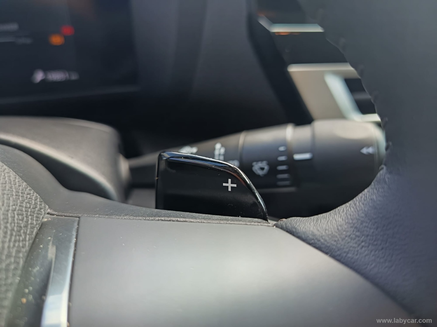 Citroën C4 Hybrid 145 e-DCS6 Plus - Immagine 26