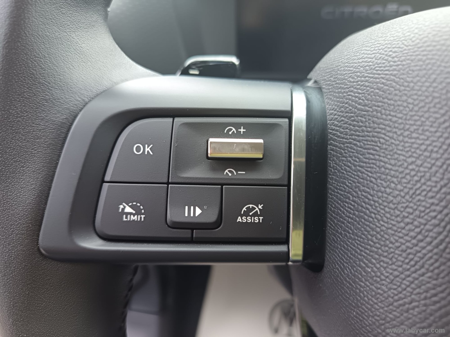 Citroën C4 Hybrid 145 e-DCS6 Plus - Immagine 26