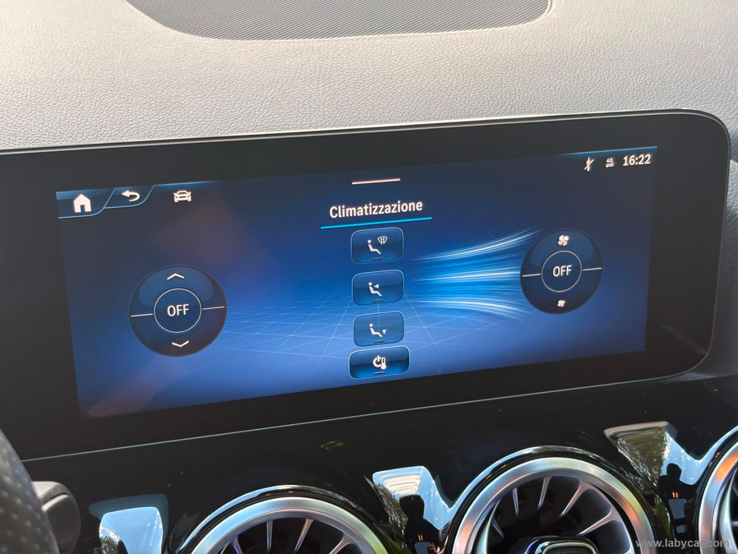 Mercedes-Benz Classe GLA GLA 180 d Automatic AMG Line Adv.Plus - Immagine 26