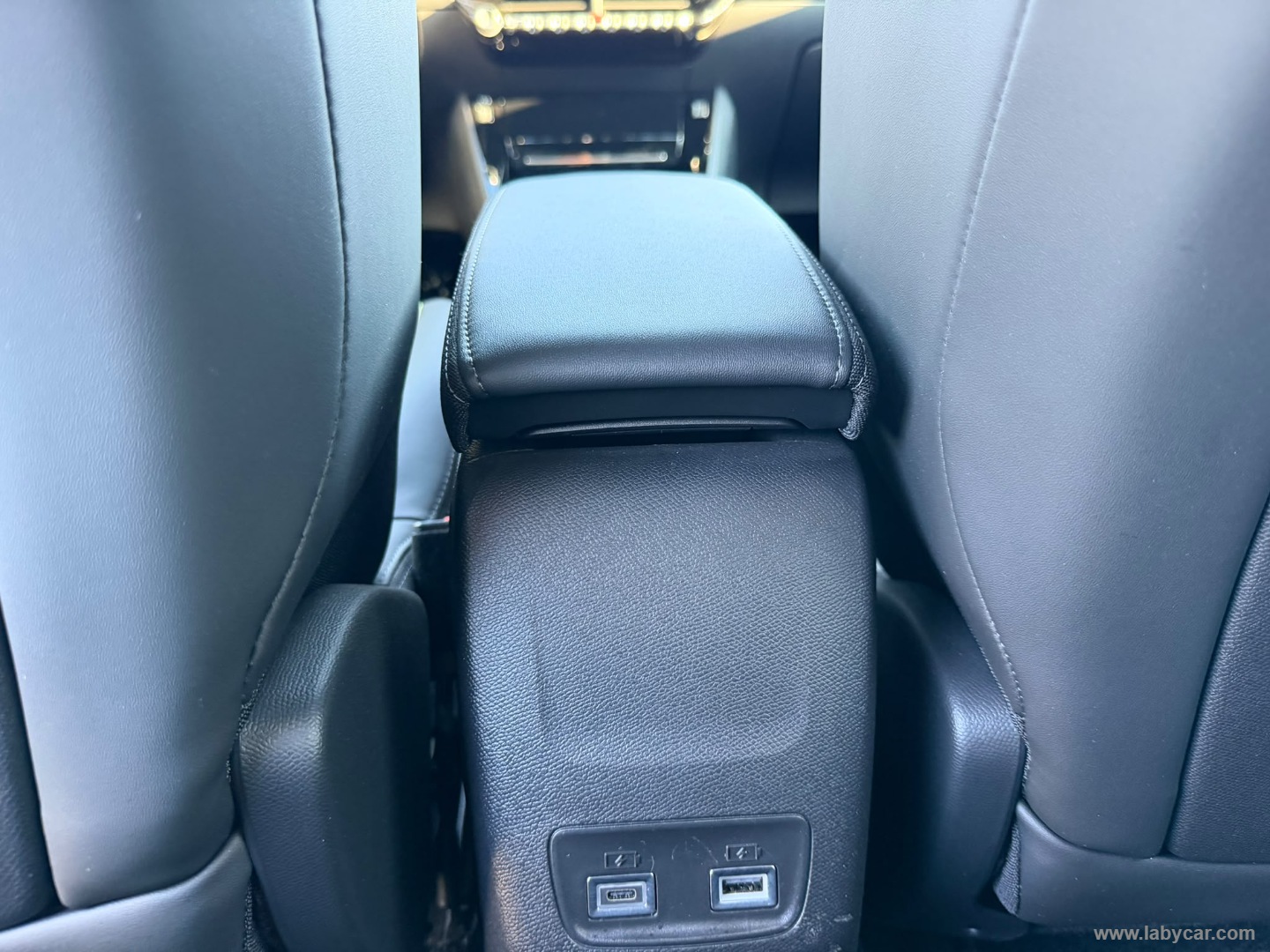 Peugeot 2008 PureTech 130 S&S EAT8 GT - Immagine 26