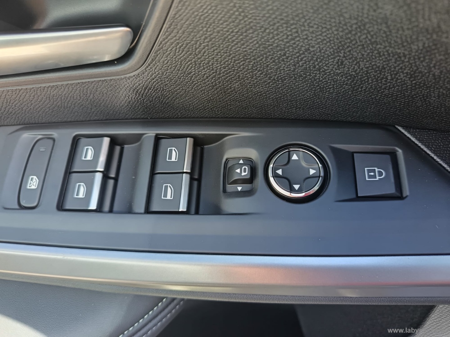 Peugeot 3008 Hybrid 145 e-DCS6 GT - Immagine 26