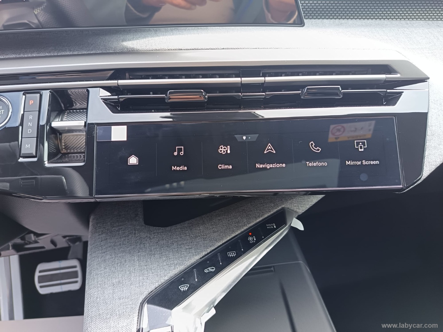 Peugeot 3008 Hybrid 145 e-DCS6 GT - Immagine 26