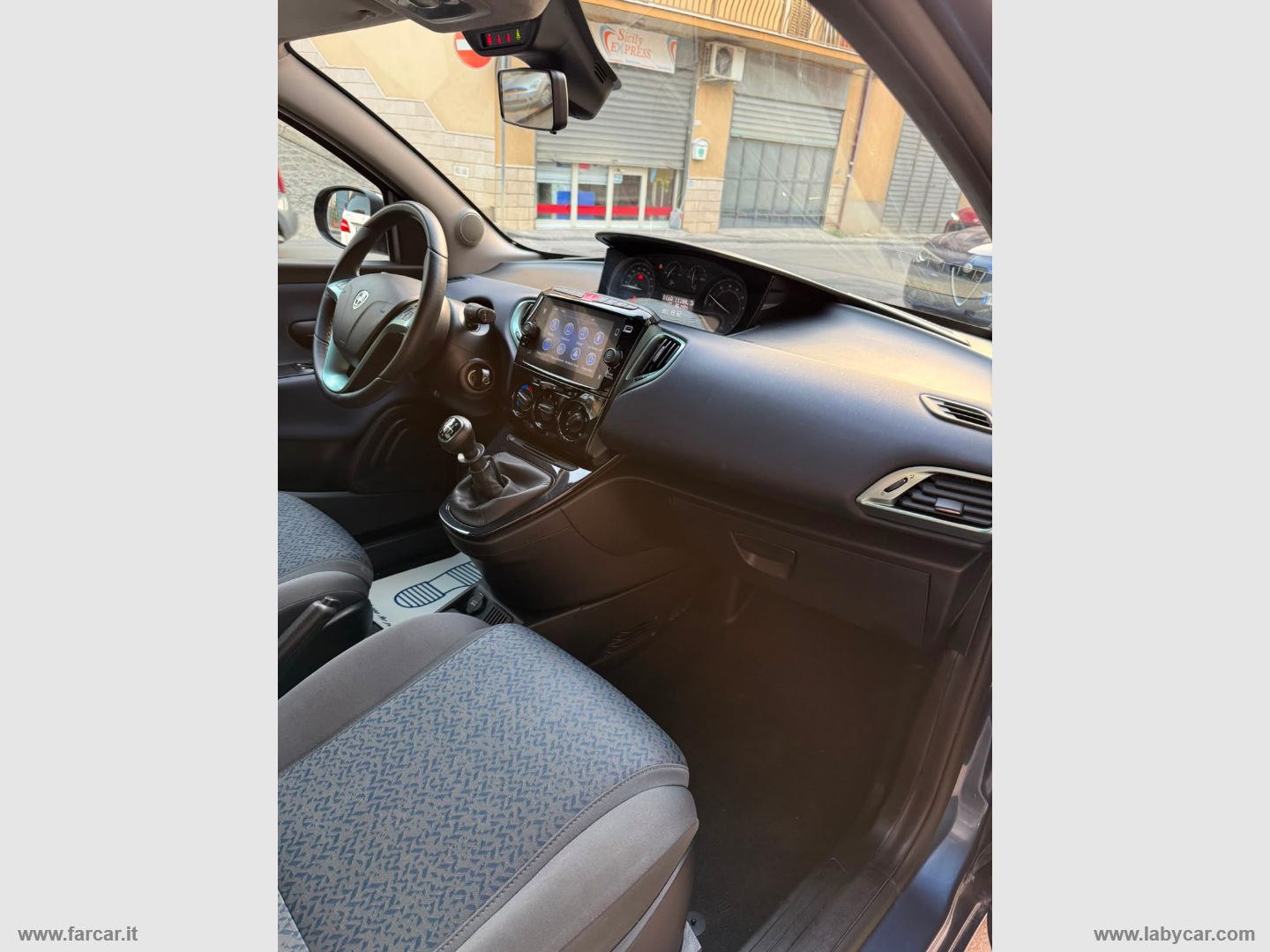 Ypsilon 1.0 FireFly 5p.S&S Hybryd Gold - immagine 26
