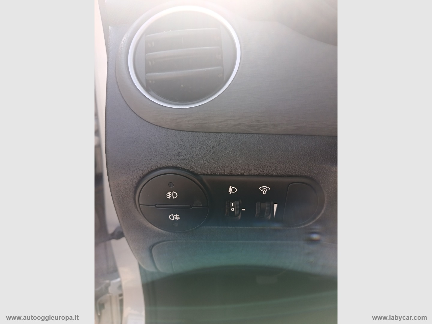 i10 1.2 16V BlueDrive GPL Active - immagine 26