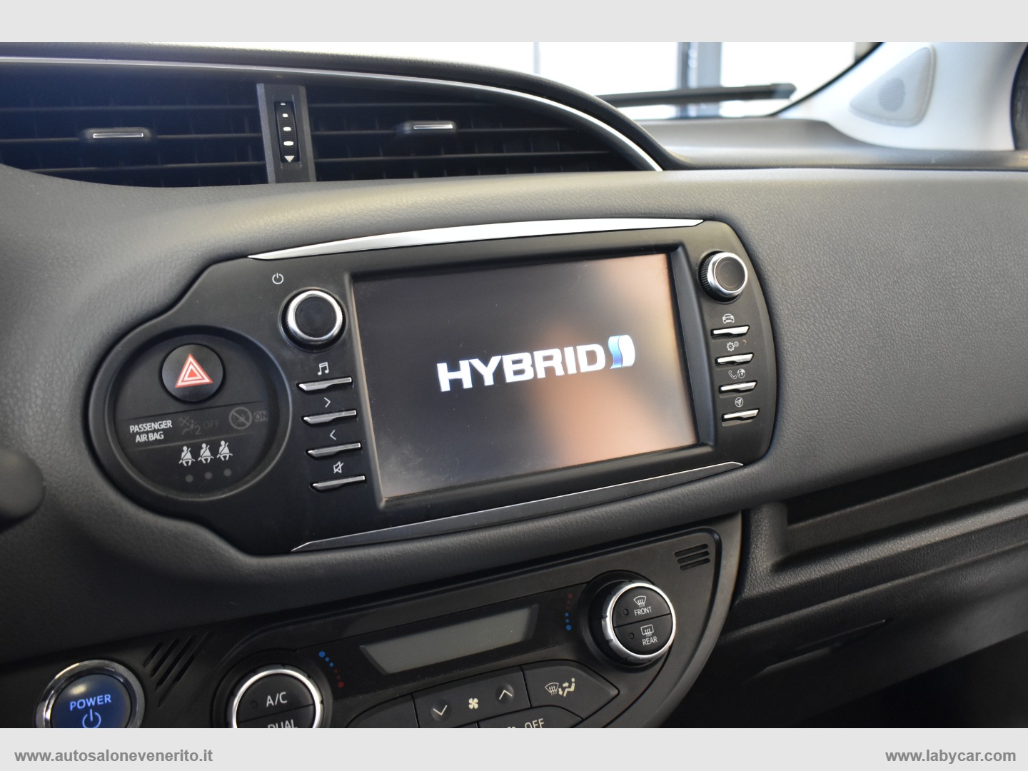 Yaris 1.5 Hybrid 5p. Active - immagine 26