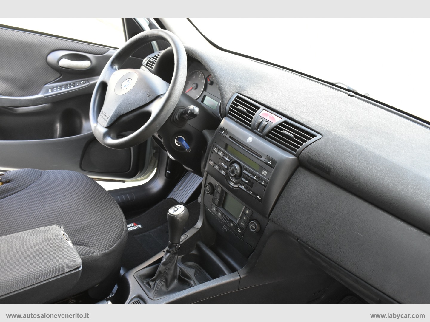 Stilo 1.9 JTD M.W. Dynamic - immagine 26