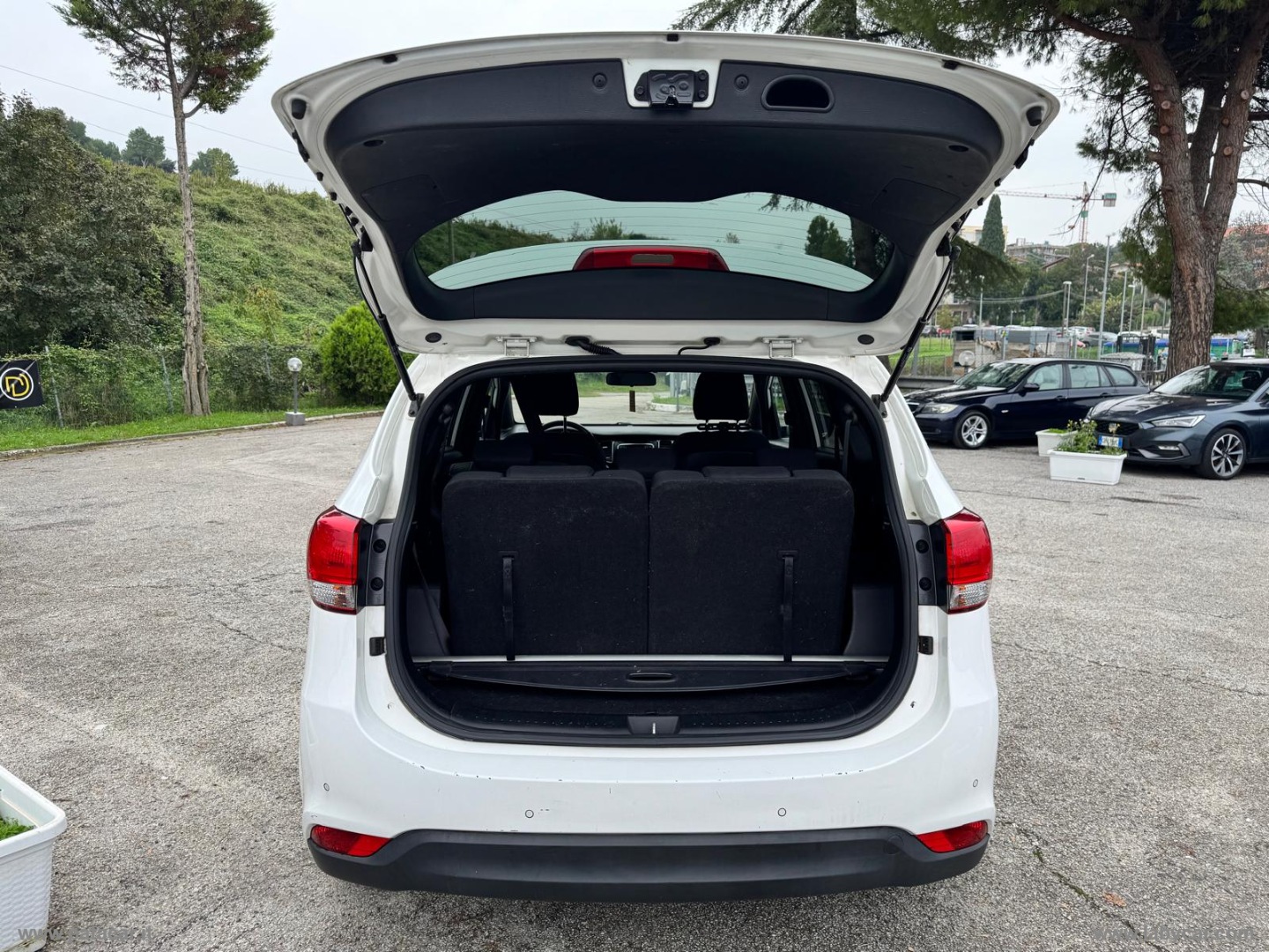 Carens 1.7 CRDi 136 CV Auto Class - immagine 26