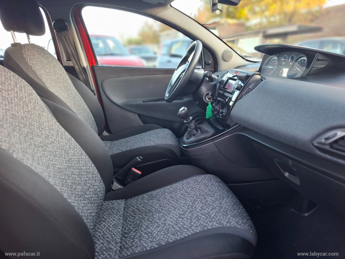 Ypsilon 1.0 FireFly 5p.S&S Hybrid Silver - immagine 26