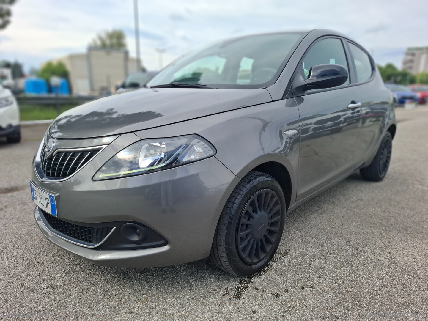 Ypsilon 1.0 FireFly 5p.S&S Hybrid Silver - immagine 26