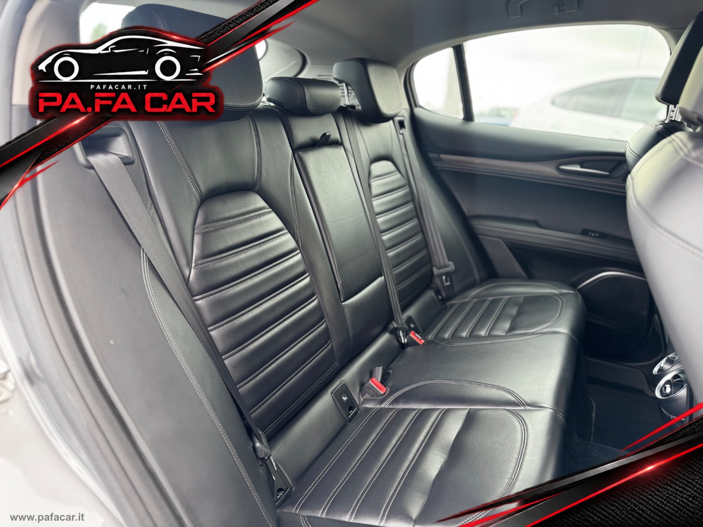 Stelvio 2.2 T.diesel 210 CV AT8 Q4 Exec. - immagine 26