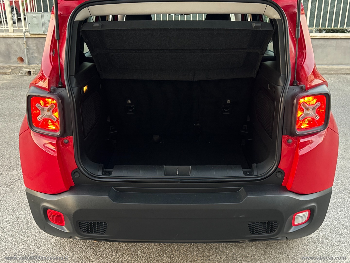 Renegade 1.6 Mjt 130CV Longitude - immagine 26