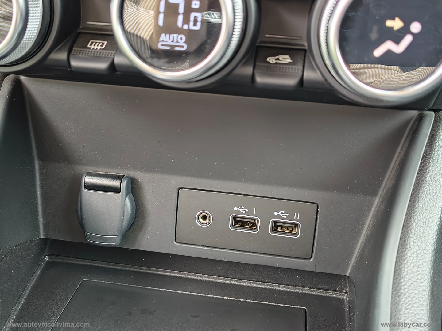 Captur TCe 100 CV GPL Techno - immagine 26