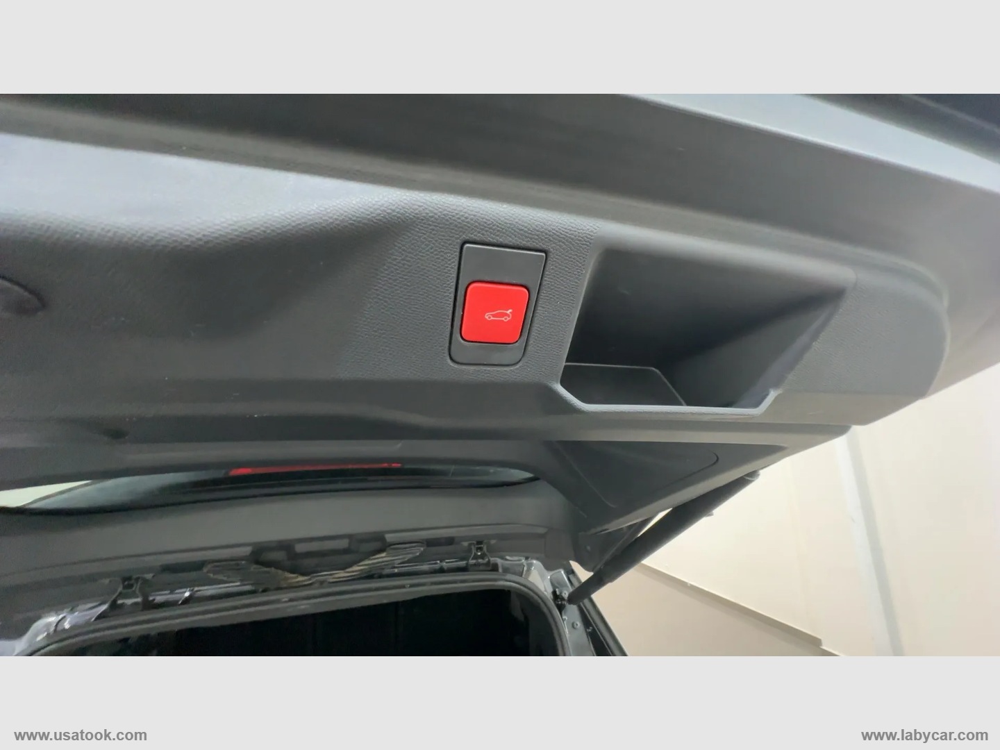 5008 Hybrid 136 e-DCS 6 GT - immagine 26