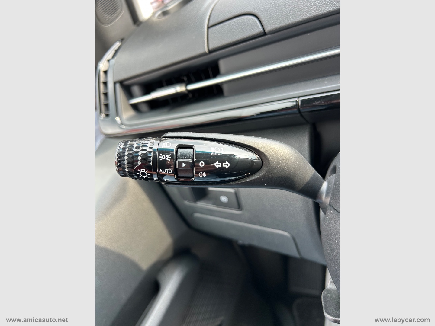 Staria 2.2 AT 2WD 9 posti Wagon DIESEL - immagine 26