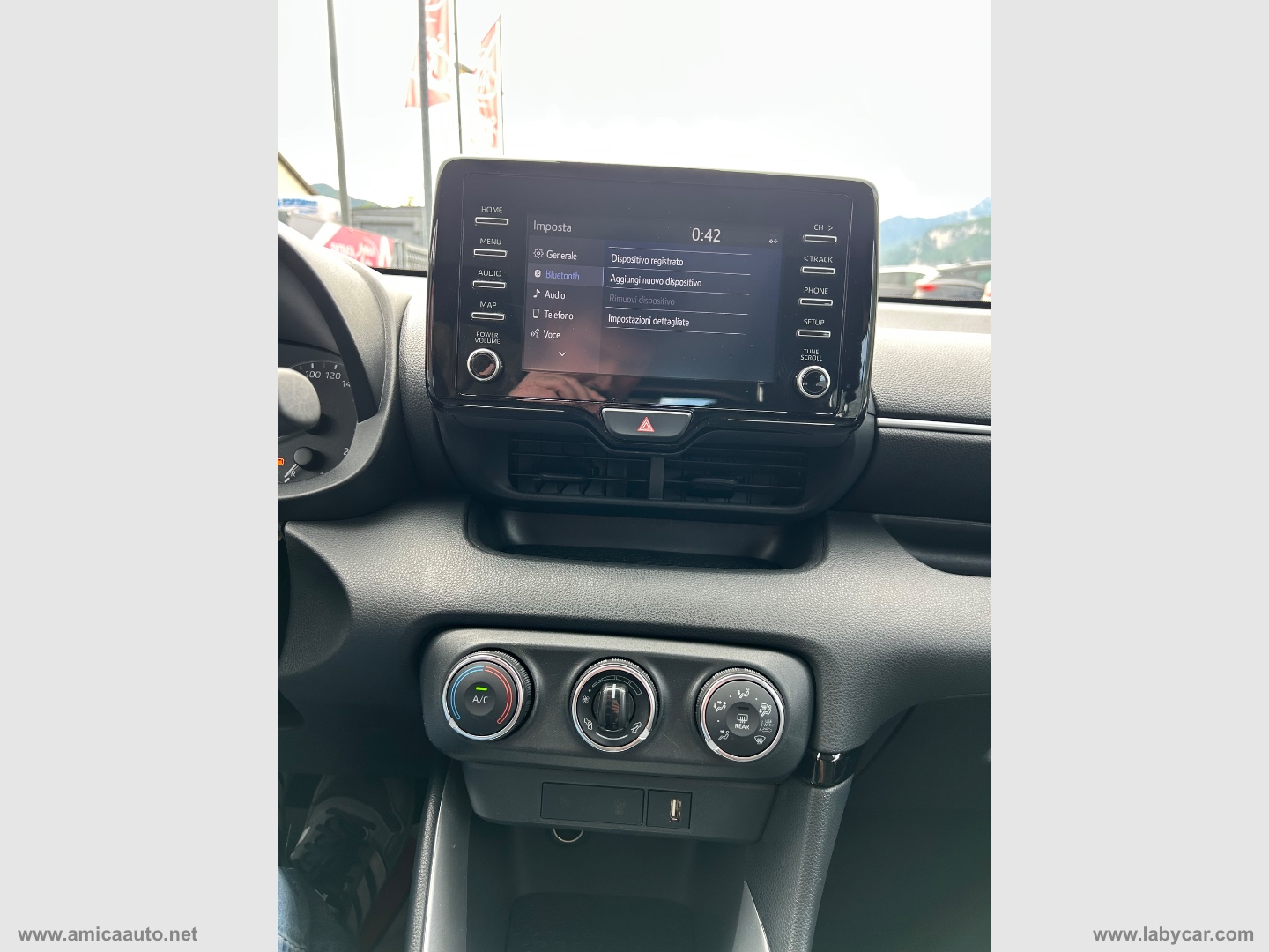 Yaris 1.0 5p. Business - immagine 26