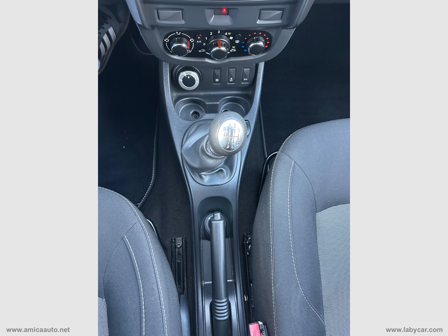 Duster 1.5 dCi 110 CV S&S 4x4 Lauréate - immagine 26