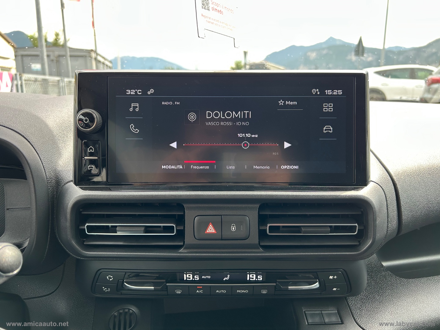 Doblò 1.5 BlueHdi 100CV Combi - All. Olmedo PIANALE RIBASSATO CON RAMPA ACCESSO CARROZZINA - immagine 26
