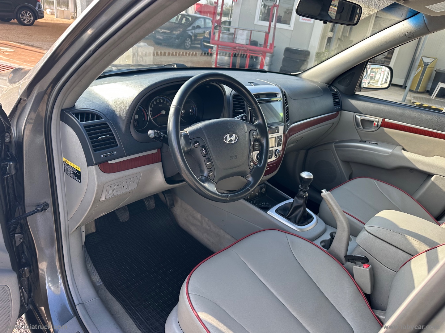 Santa Fe 2.2 CRDi VGT Active 5 p.ti - immagine 26