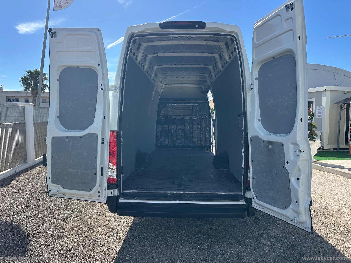 Daily 35S15V 2.3 HPT Furg. EXTRALUNGO E ALTO MOTORE 51000KM - immagine 26