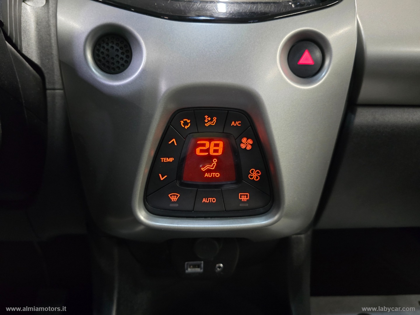 Aygo 1.0 VVT-i 69 CV 5p. x-play TSS - immagine 26