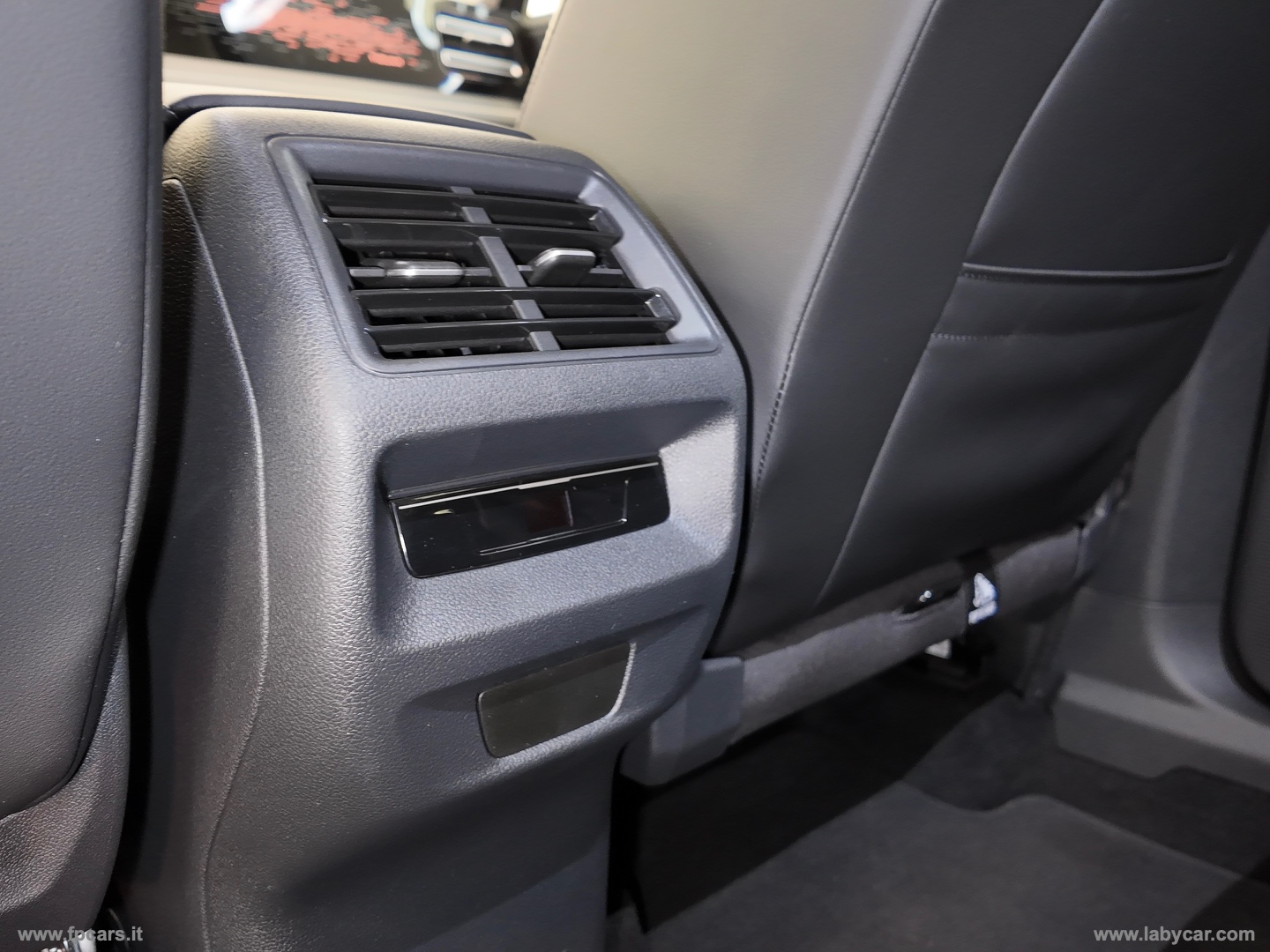 Tiguan 2.0 TDI 150 CV DSG Elegance - immagine 26