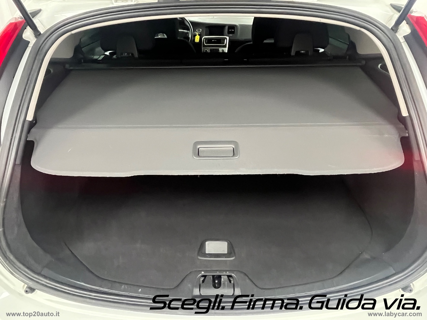 V60 Cross Country D3 Geartronic Momentum - immagine 26