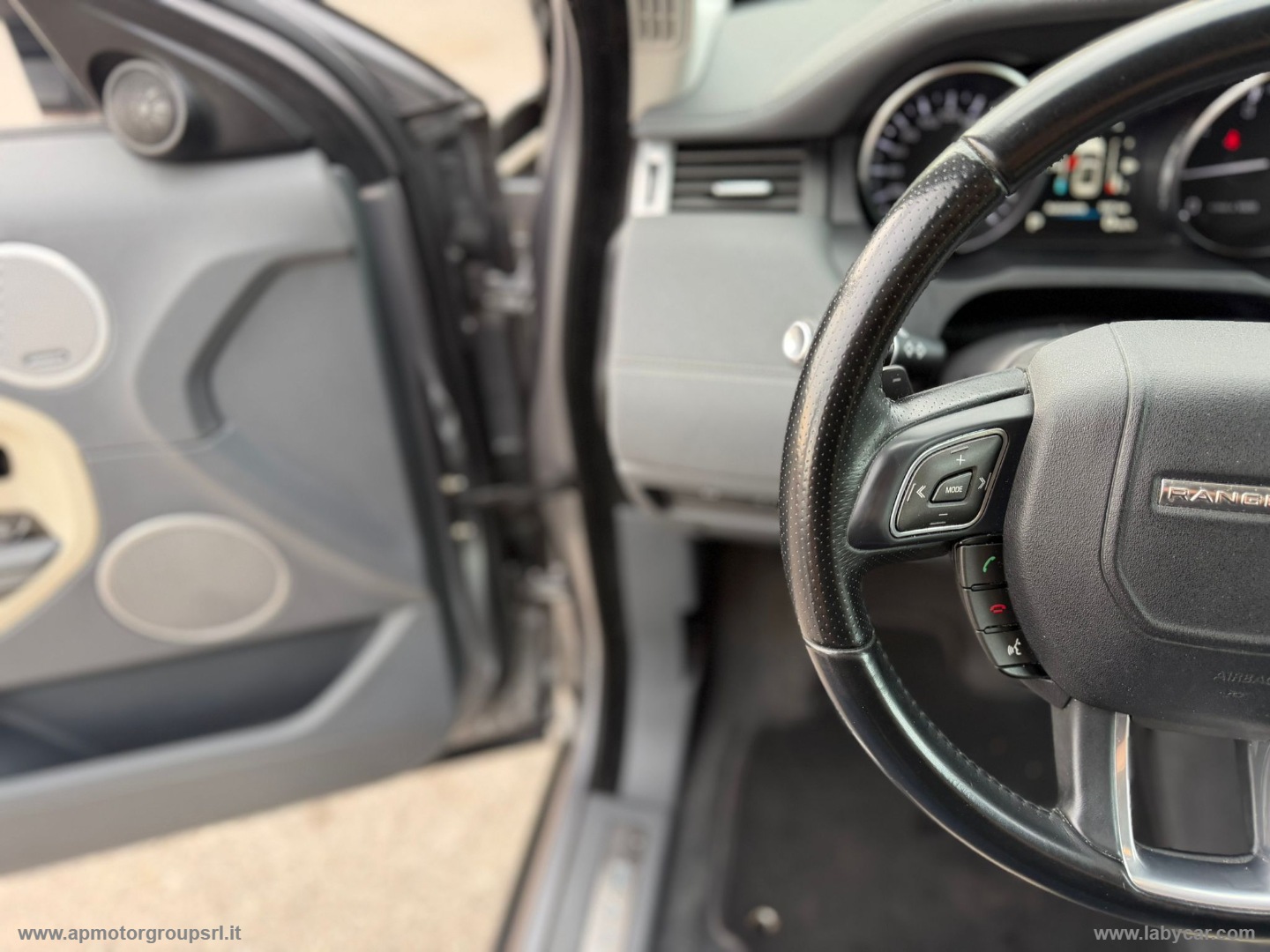 RR Evoque 2.2 TD4 150CV HSE Dynamic - immagine 26