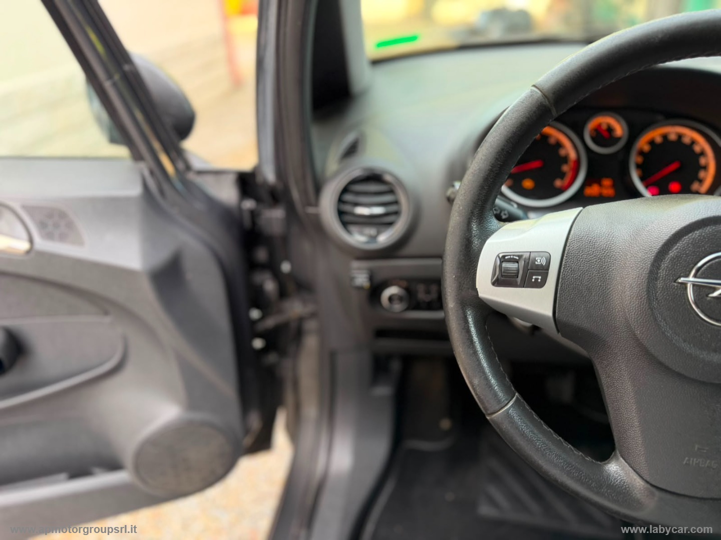 Corsa 1.2 85 CV 5p. GPL-TECH Club - immagine 26