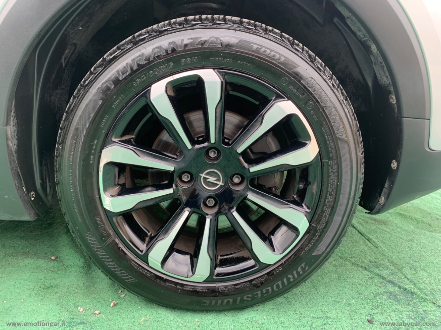 Crossland 1.2 T. 12V 110 CV S&S Elegance - 2023 - immagine 26